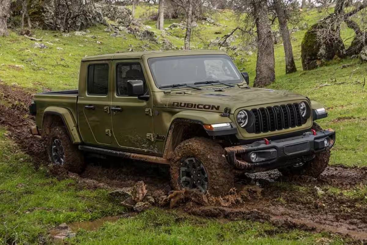 2025 JEEP GLADIATOR