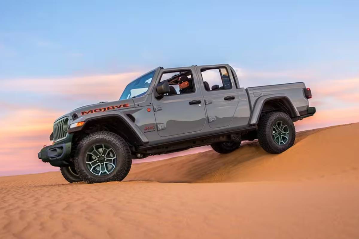 2025 JEEP GLADIATOR