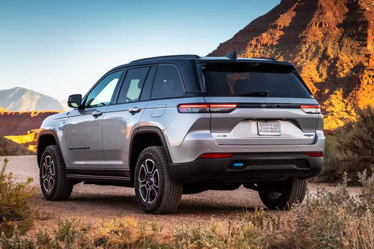 2025 Grand Cherokee L