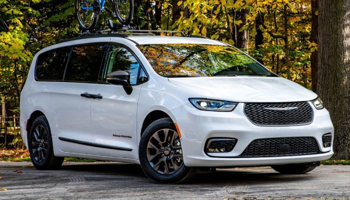 2023 chrysler pacifica in Elmira, NY